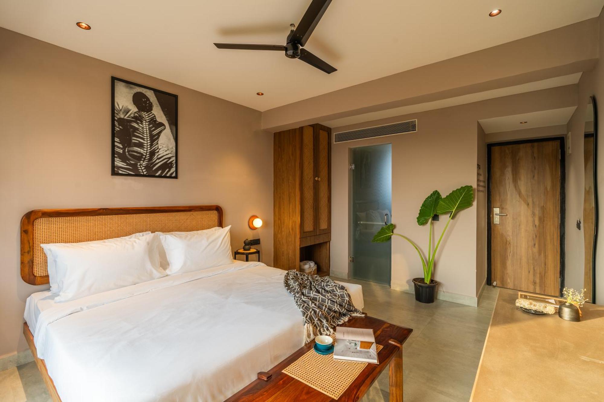 Minimalist Panjim Hotel Panaji