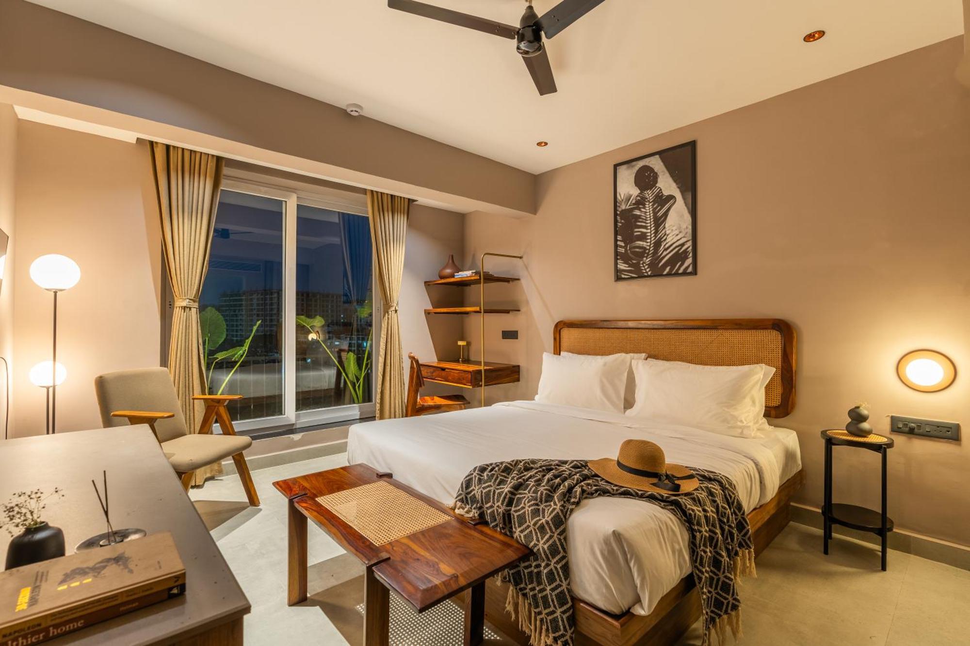 Minimalist Panjim Hotel *